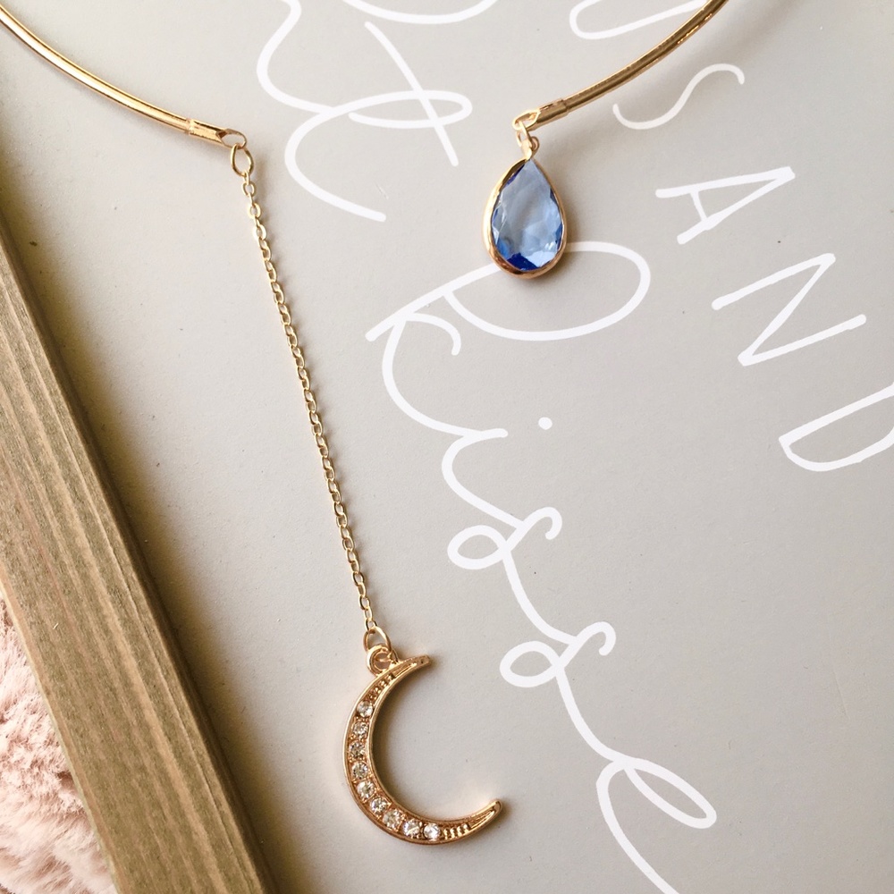 Crescent Moon and Jewel Collar Choker Necklace - Picture 7 of 8